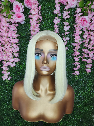 Cocaine ( Budget friendly)– 12–14” Glueless Closure Synthetic Wig with Copper Accent Streaks. Bold. Blonde. Unapologetically Luxurious.